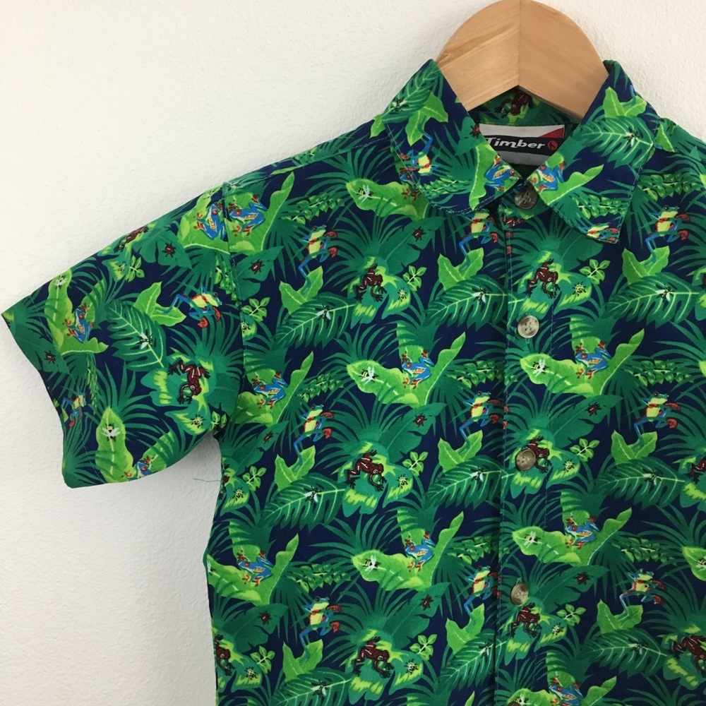 🔴 Frogs & Bugs Nature Shirt